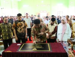 Gubernur Herman Deru Launching Sekolah Berasrama Berbasis Religi di OKU Timur
